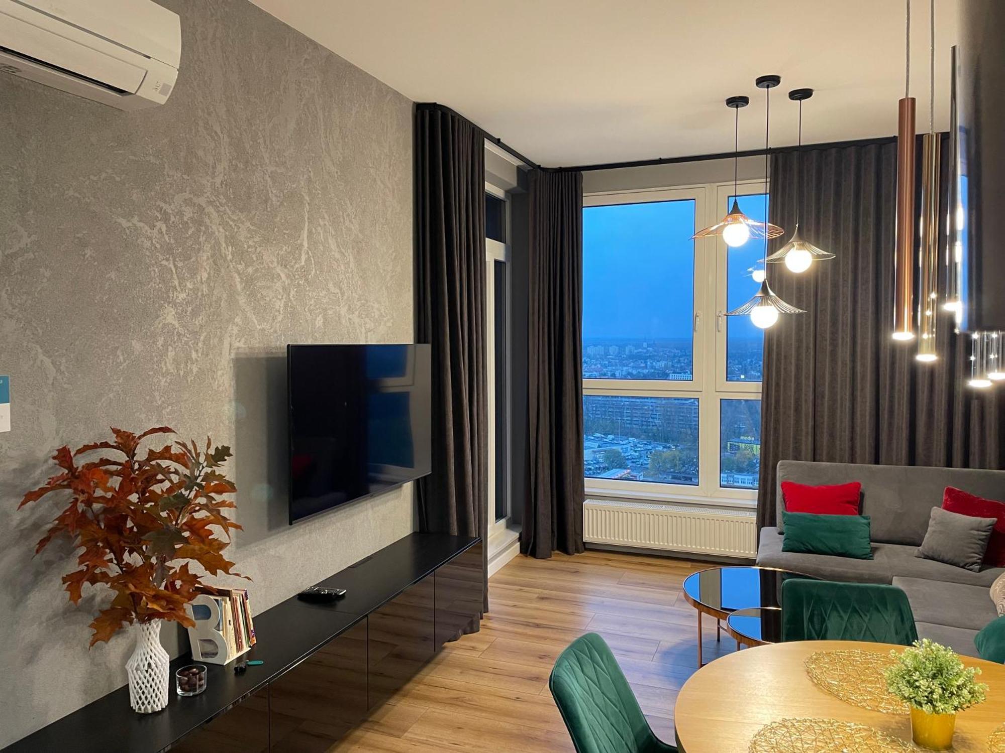 Praga 23rd Floor High-class Butas *